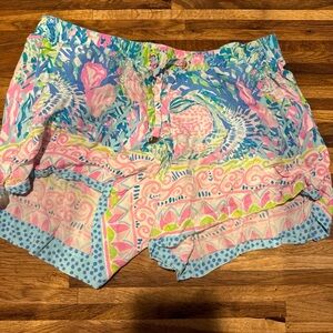 Women’s Lilly Pulitzer shorts size small